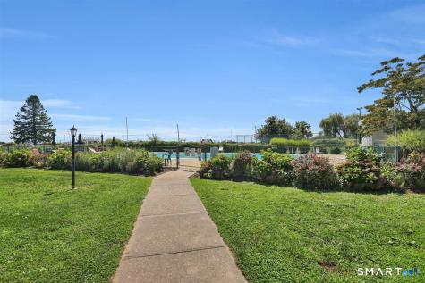 25 Riverside Drive Clinton CT 06413