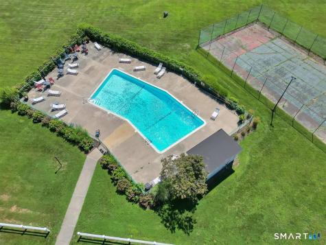 25 Riverside Drive Clinton CT 06413