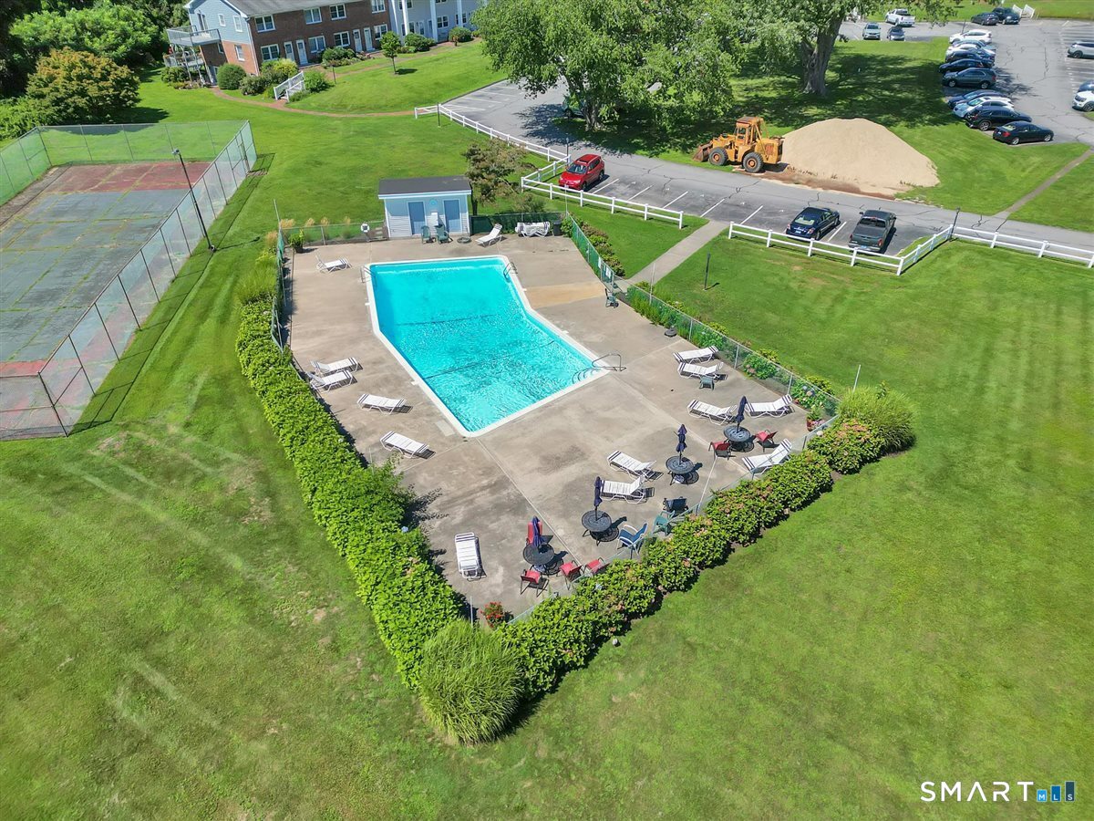 25 Riverside Drive Clinton CT 06413