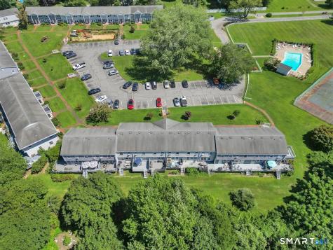 25 Riverside Drive Clinton CT 06413