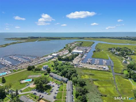 25 Riverside Drive Clinton CT 06413