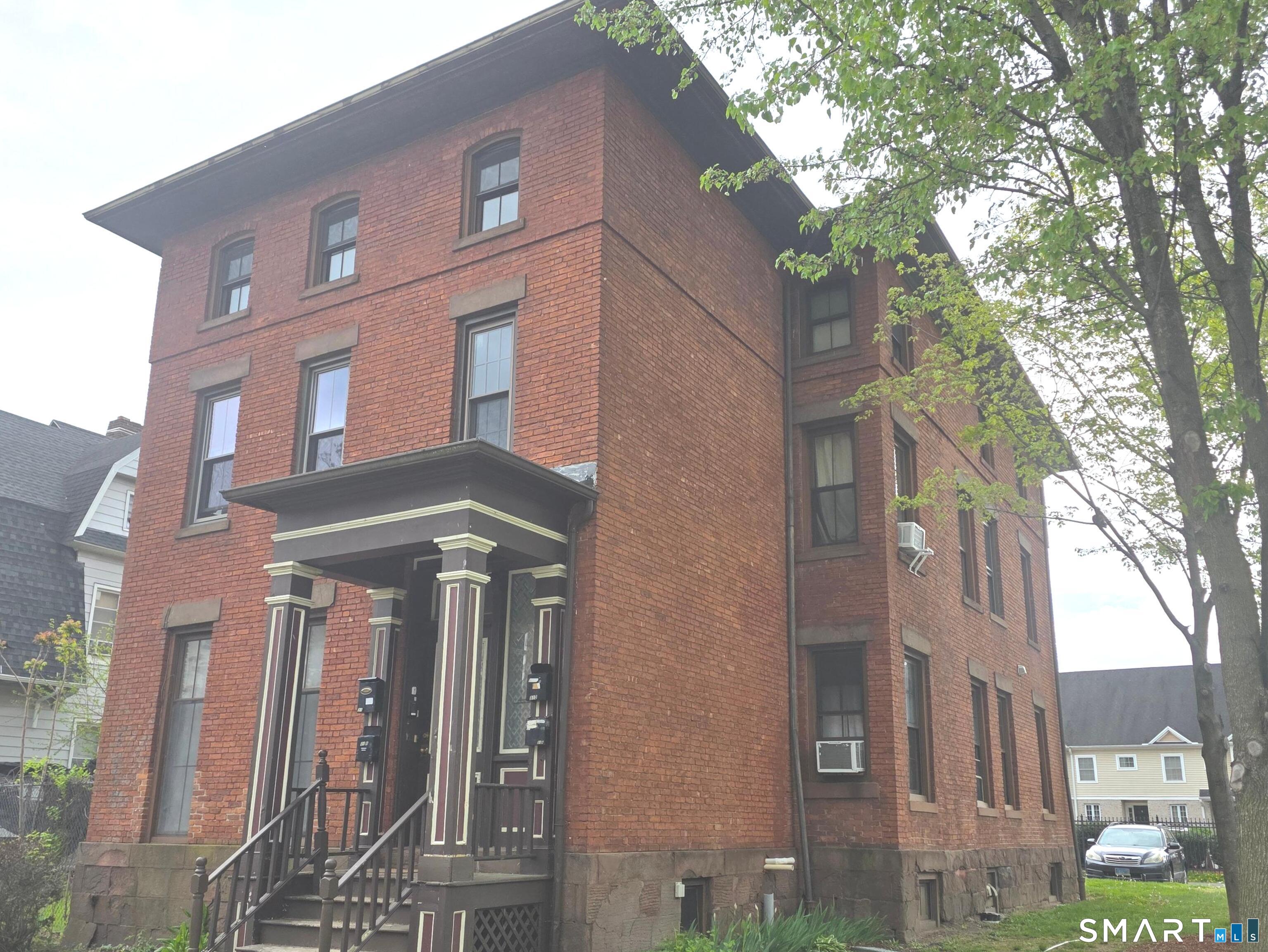 31 Alden Street Hartford CT 06114