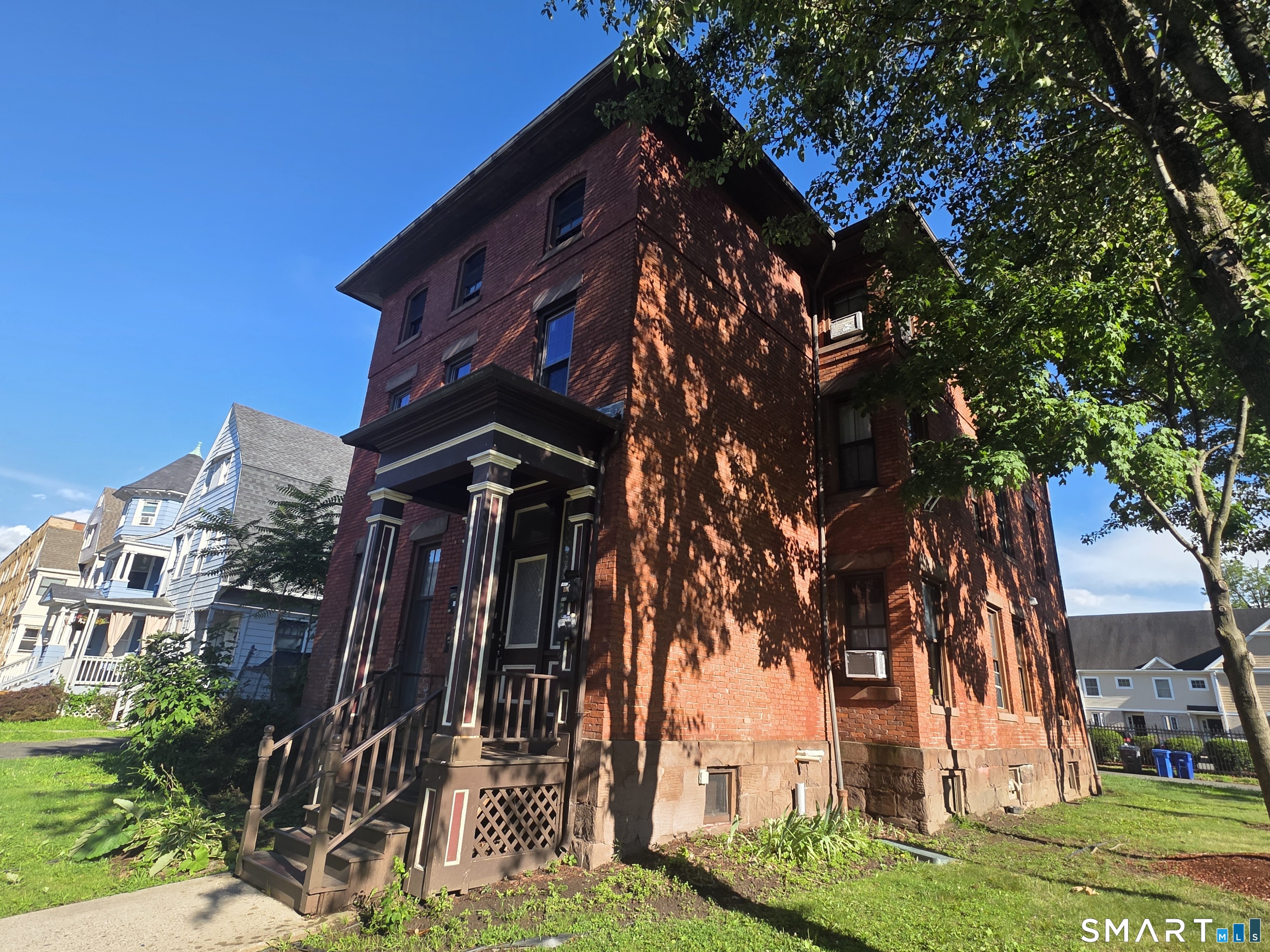 31 Alden Street Hartford CT 06114
