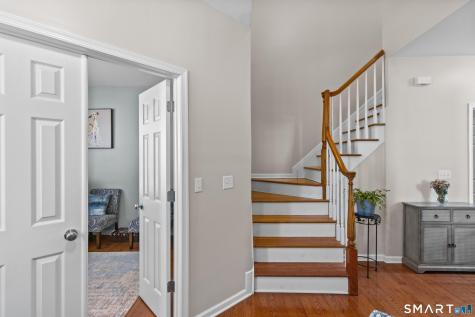 5 Haskins Road Windsor CT 06095