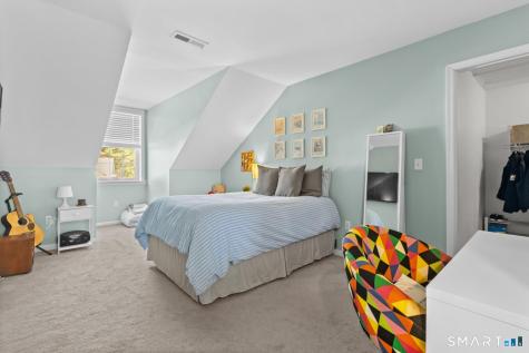 5 Haskins Road Windsor CT 06095