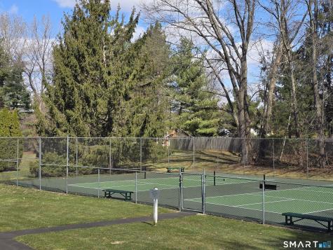 5 Haskins Road Windsor CT 06095