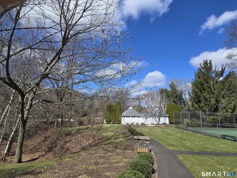5 Haskins Road Windsor CT 06095