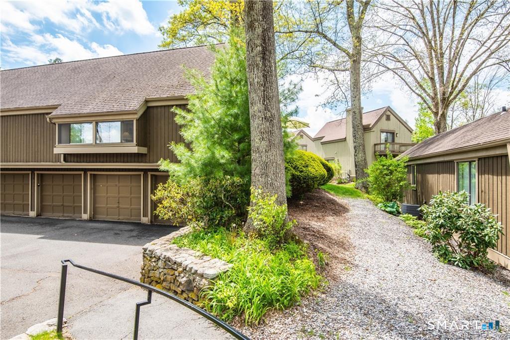 149 Heritage Village Southbury CT 06488