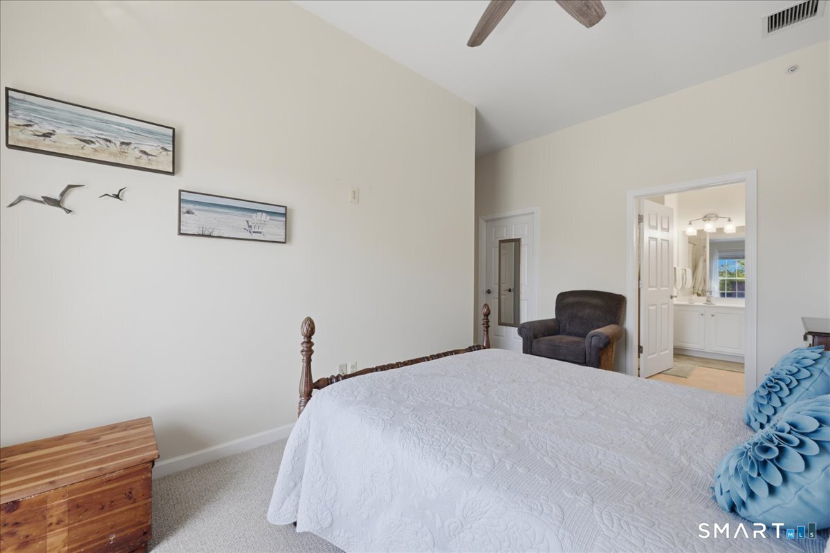 38 Hope Street East Lyme CT 06357