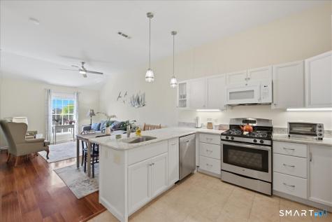 38 Hope Street East Lyme CT 06357