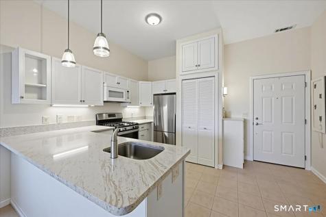 38 Hope Street East Lyme CT 06357