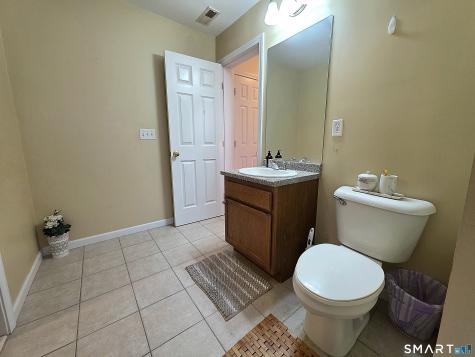 286 Beth Lane Waterbury CT 06705