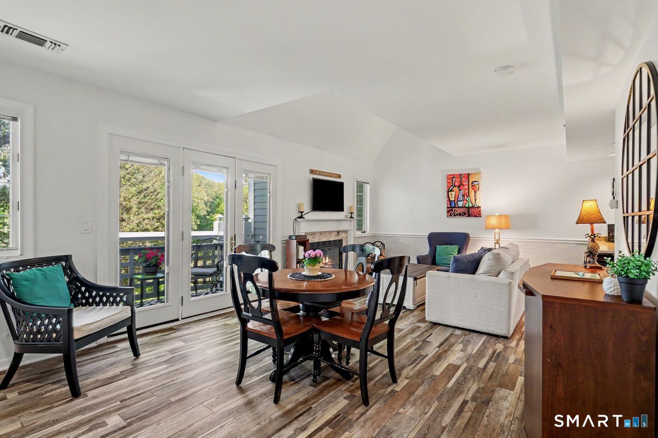 1822 Old Pond Lane Norwich CT 06360
