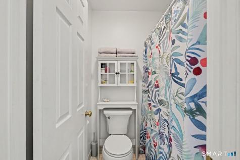 1822 Old Pond Lane Norwich CT 06360