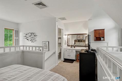 1822 Old Pond Lane Norwich CT 06360