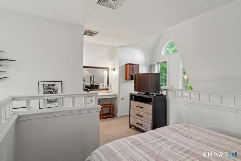 1822 Old Pond Lane Norwich CT 06360