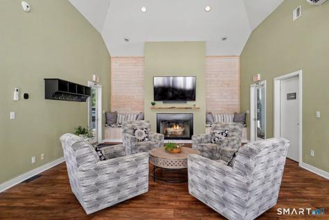 1822 Old Pond Lane Norwich CT 06360