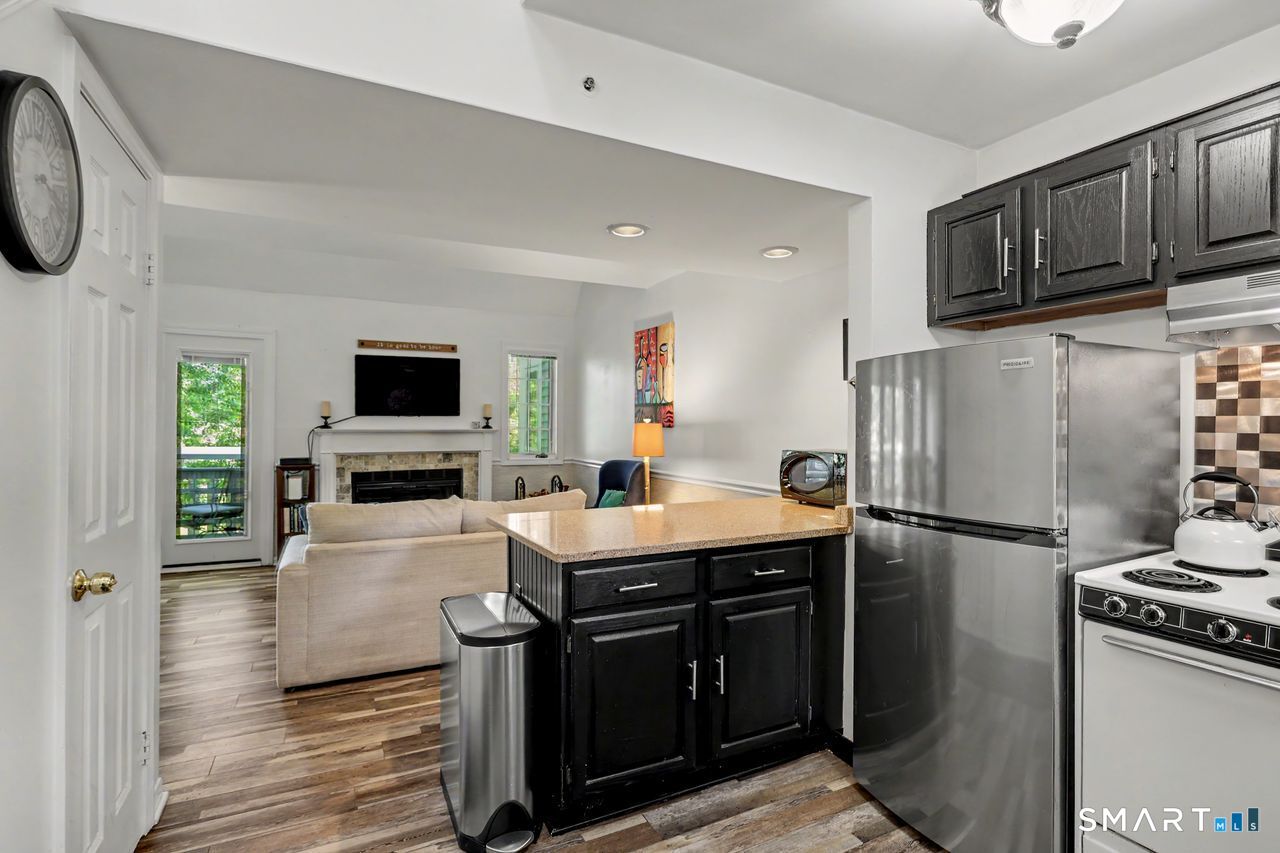 1822 Old Pond Lane Norwich CT 06360