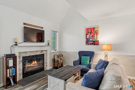 1822 Old Pond Lane Norwich CT 06360