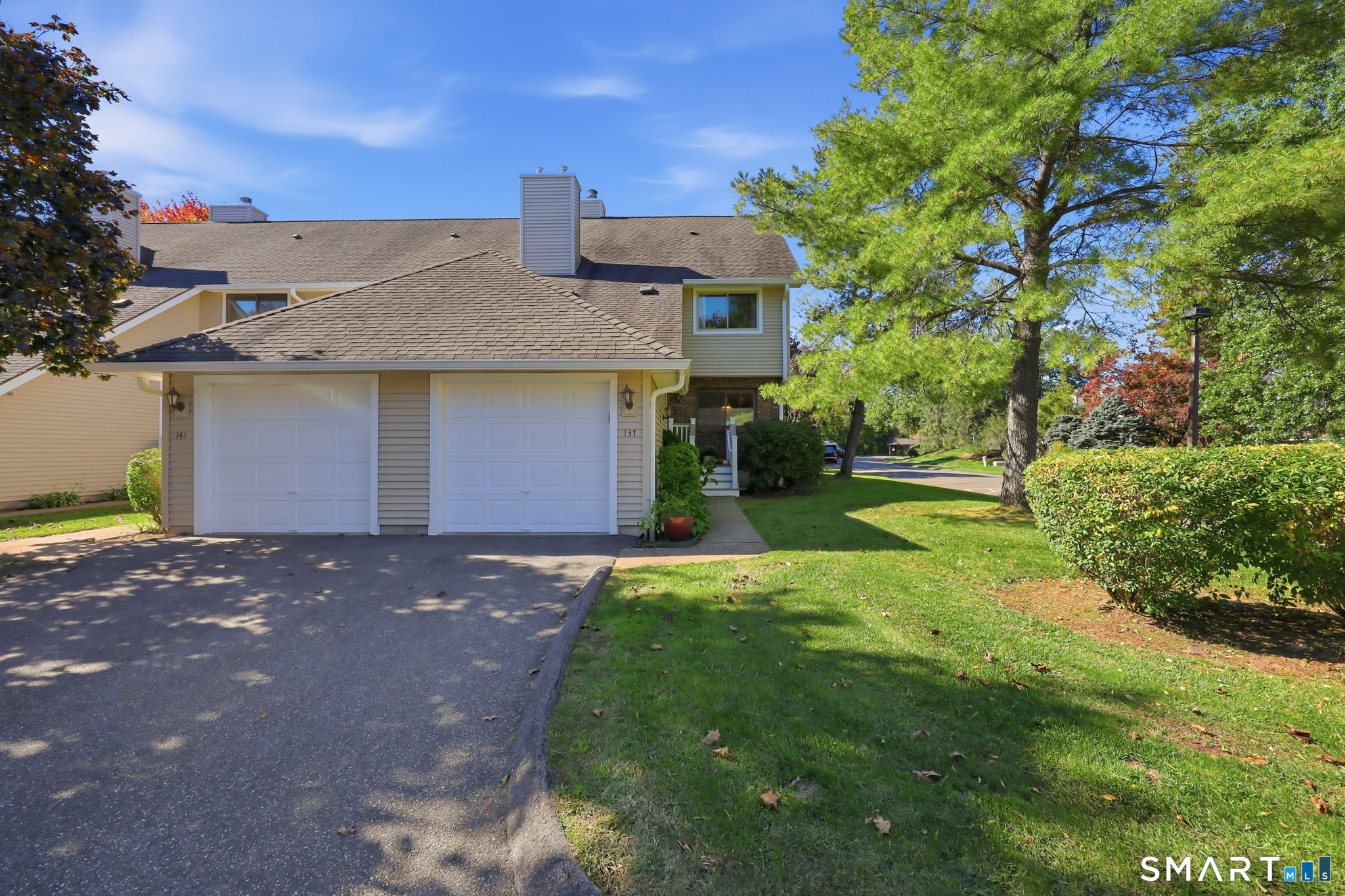137 Foxboro Drive Newington CT 06111