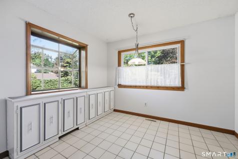 137 Foxboro Drive Newington CT 06111