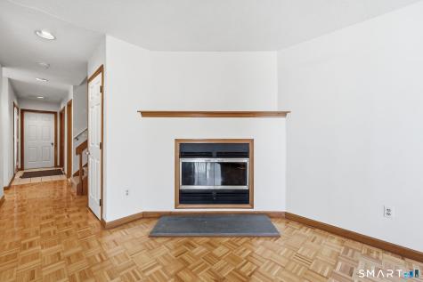137 Foxboro Drive Newington CT 06111