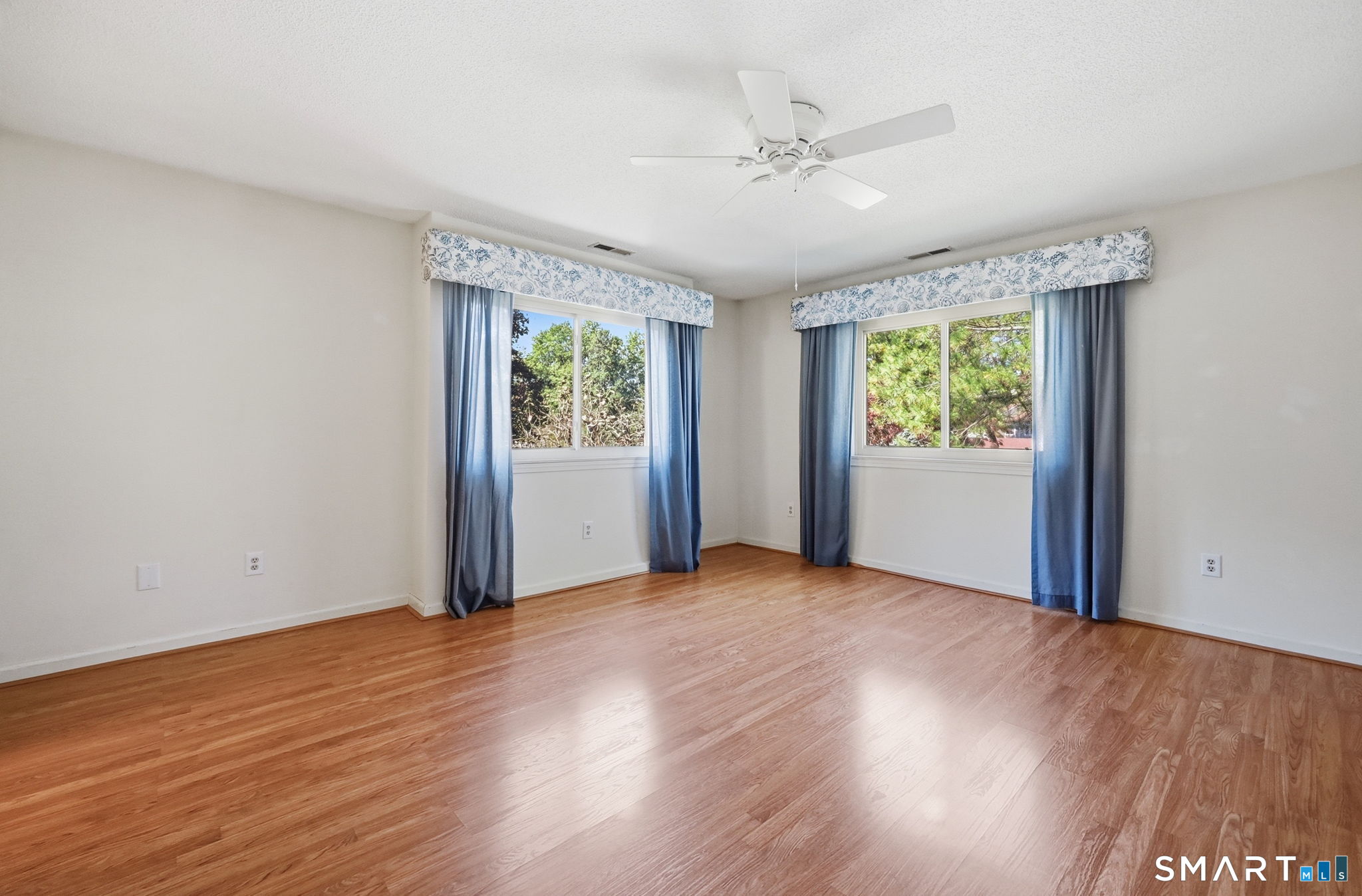 137 Foxboro Drive Newington CT 06111