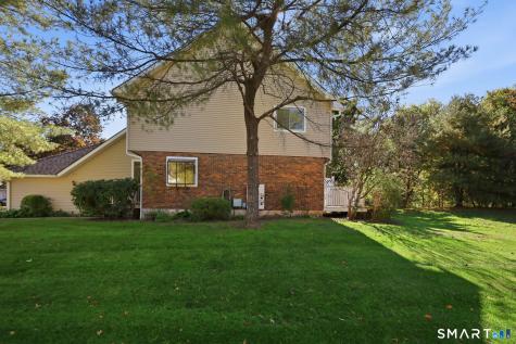 137 Foxboro Drive Newington CT 06111
