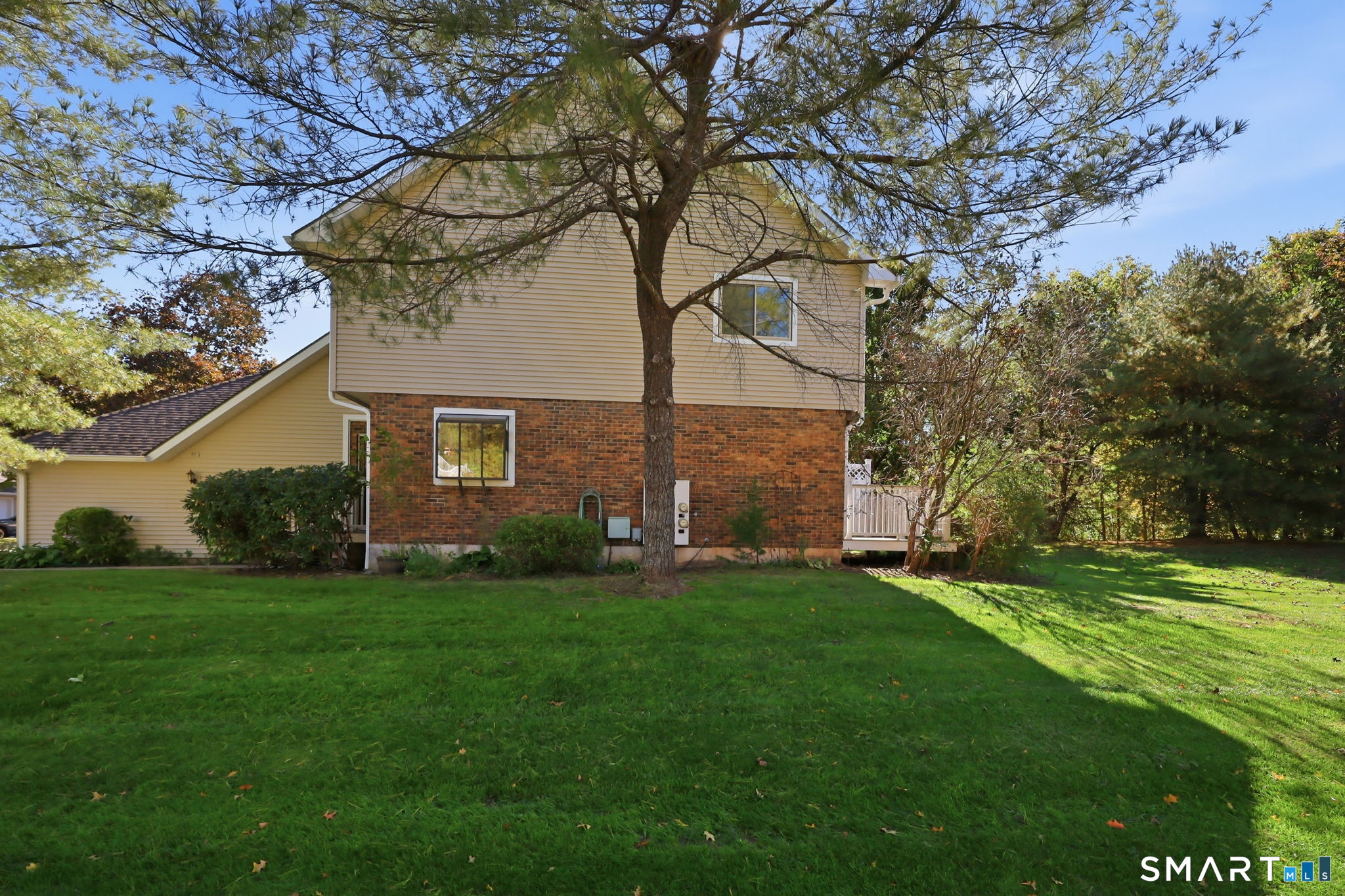 137 Foxboro Drive Newington CT 06111