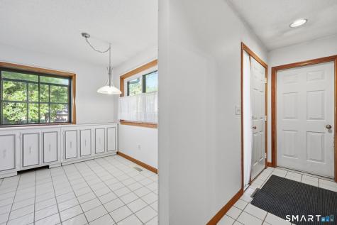 137 Foxboro Drive Newington CT 06111