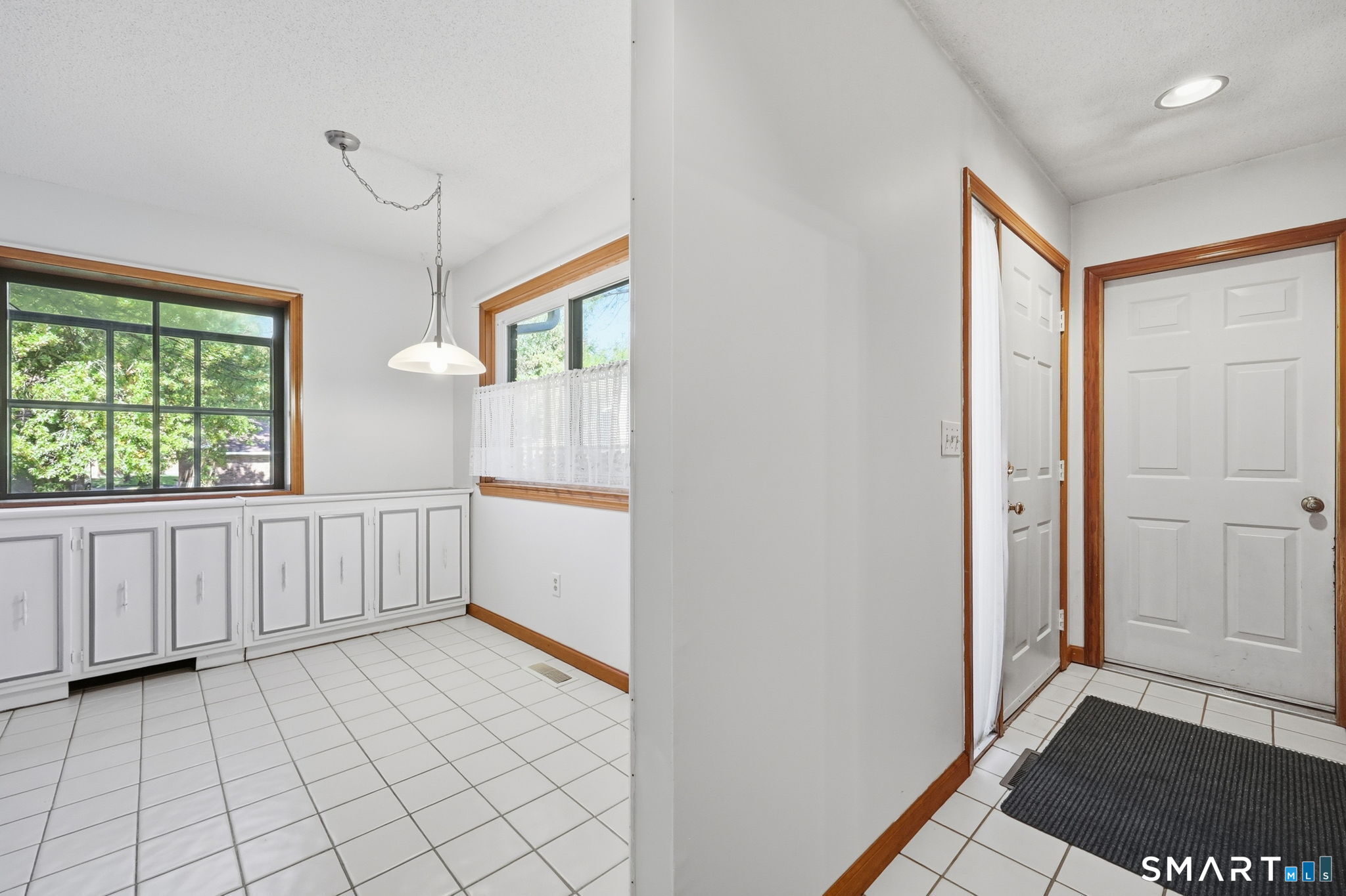 137 Foxboro Drive Newington CT 06111