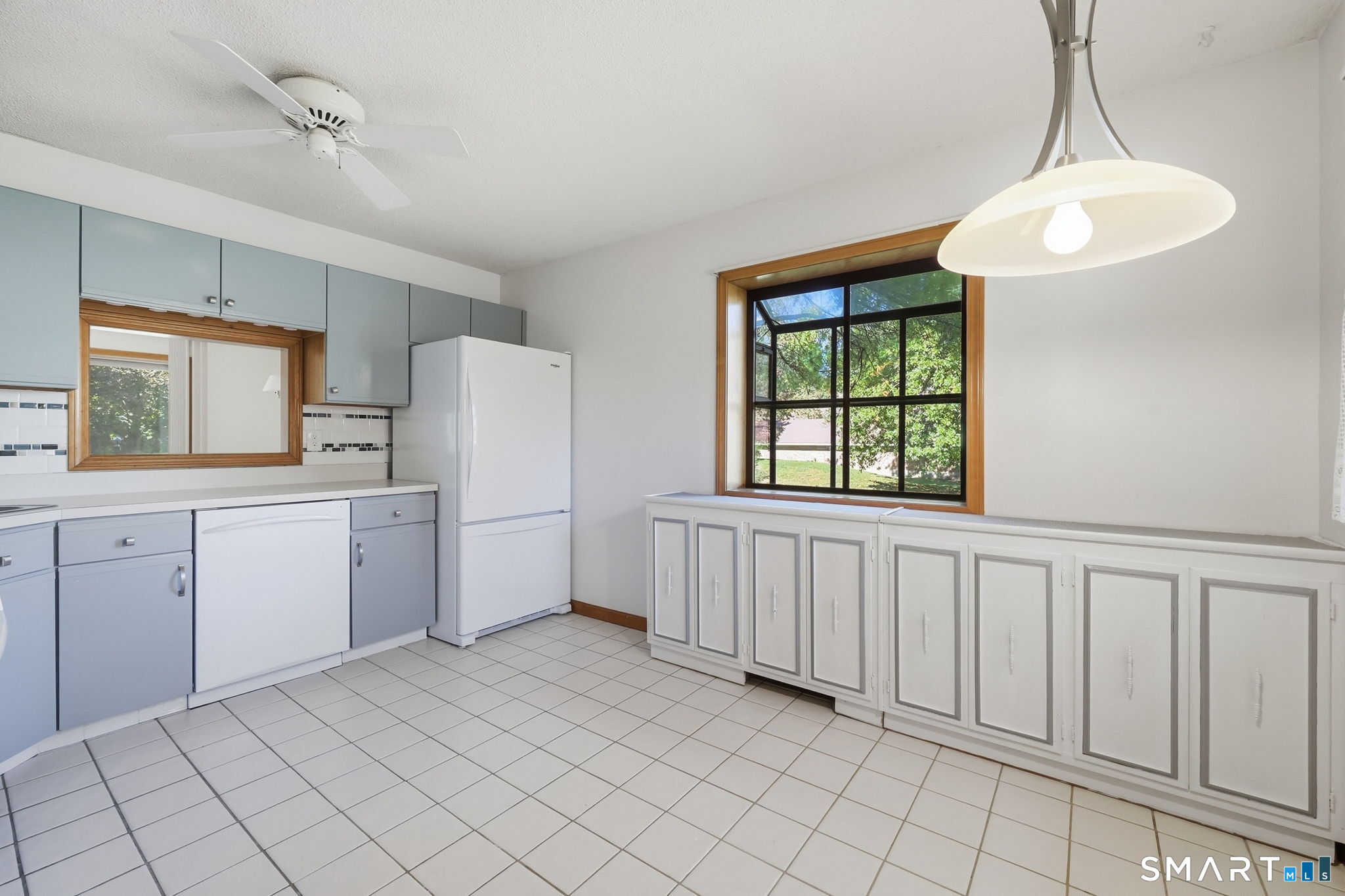 137 Foxboro Drive Newington CT 06111