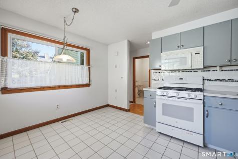 137 Foxboro Drive Newington CT 06111