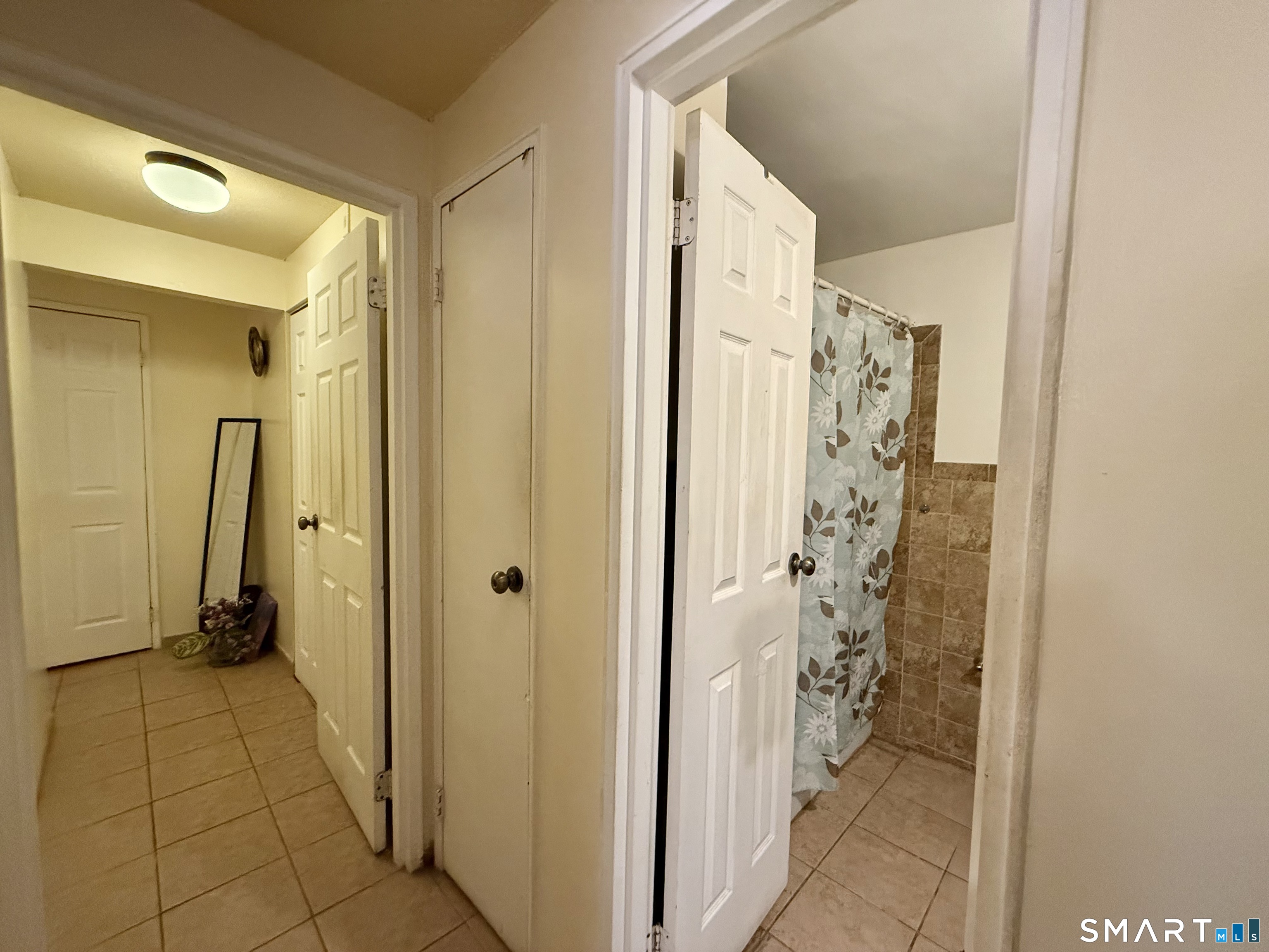 157 Bull Hill Lane West Haven CT 06516