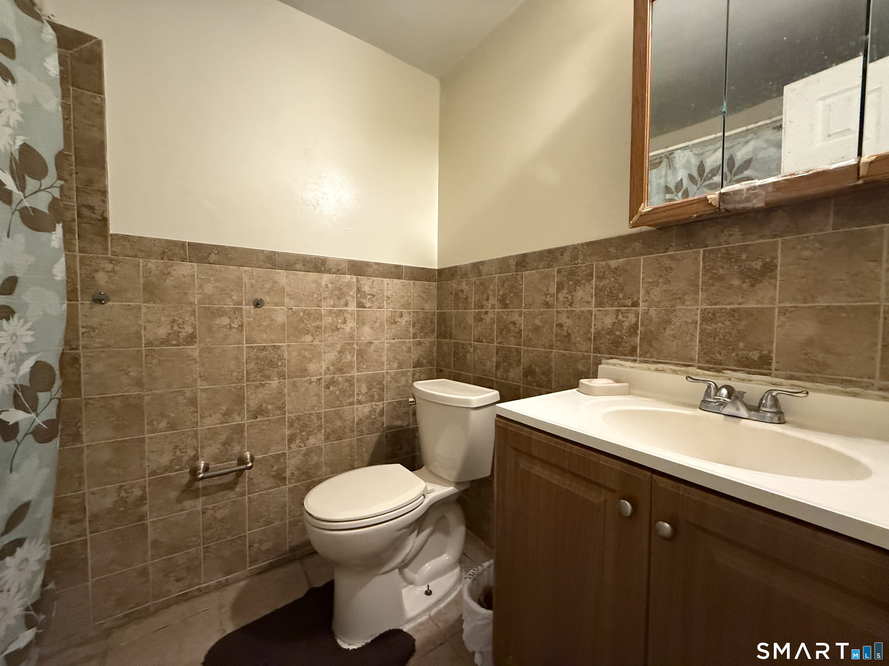 157 Bull Hill Lane West Haven CT 06516