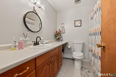 263 Williamstown Court Newington CT 06111
