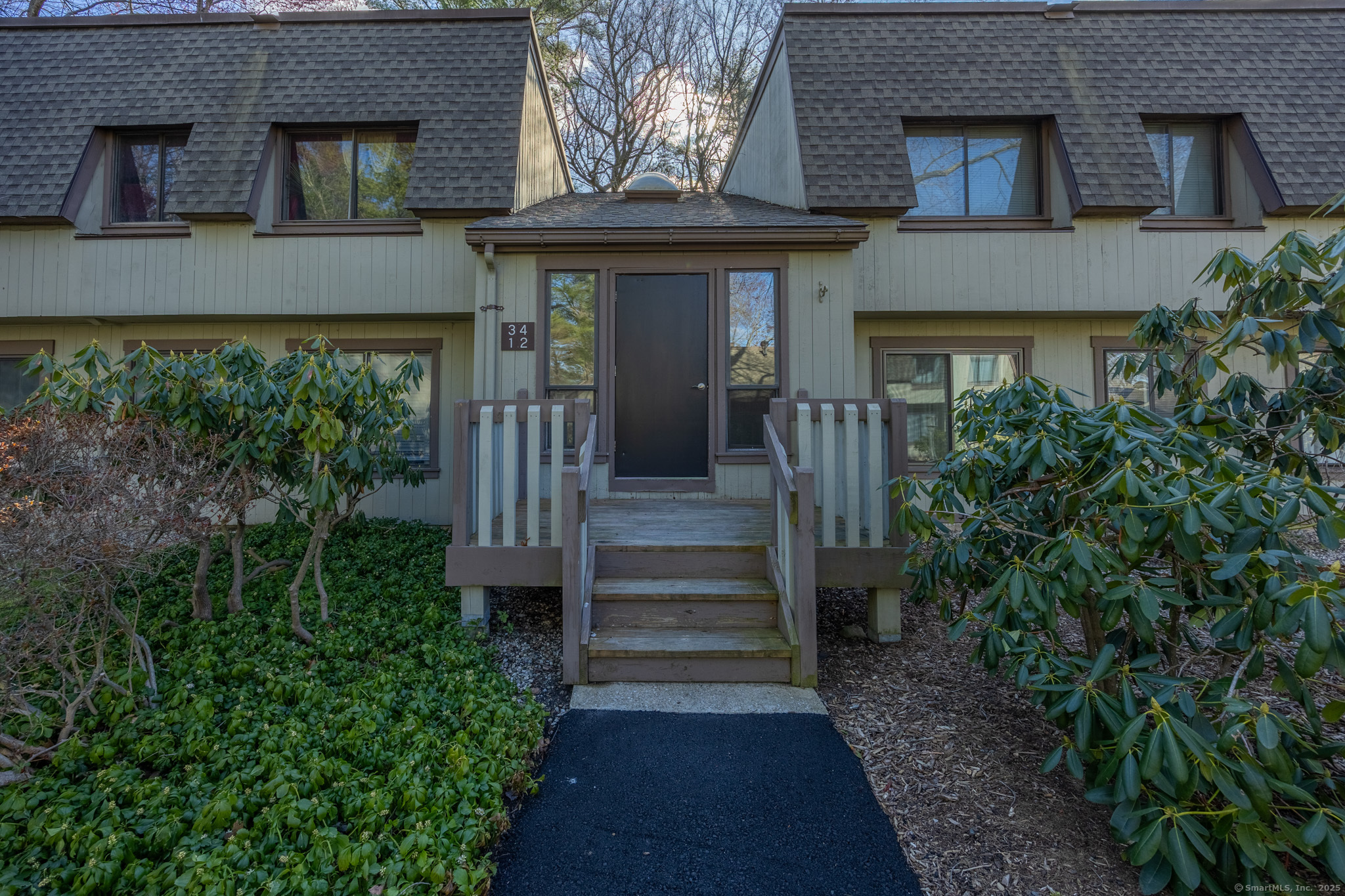 2 Byron Drive Avon CT 06001