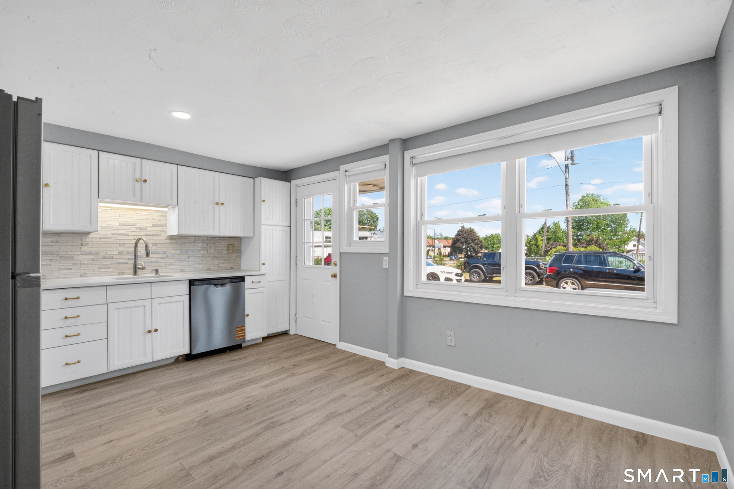 364 Main Street East Haven CT 06512