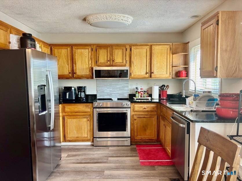 27 Crows Nest Lane Danbury CT 06810