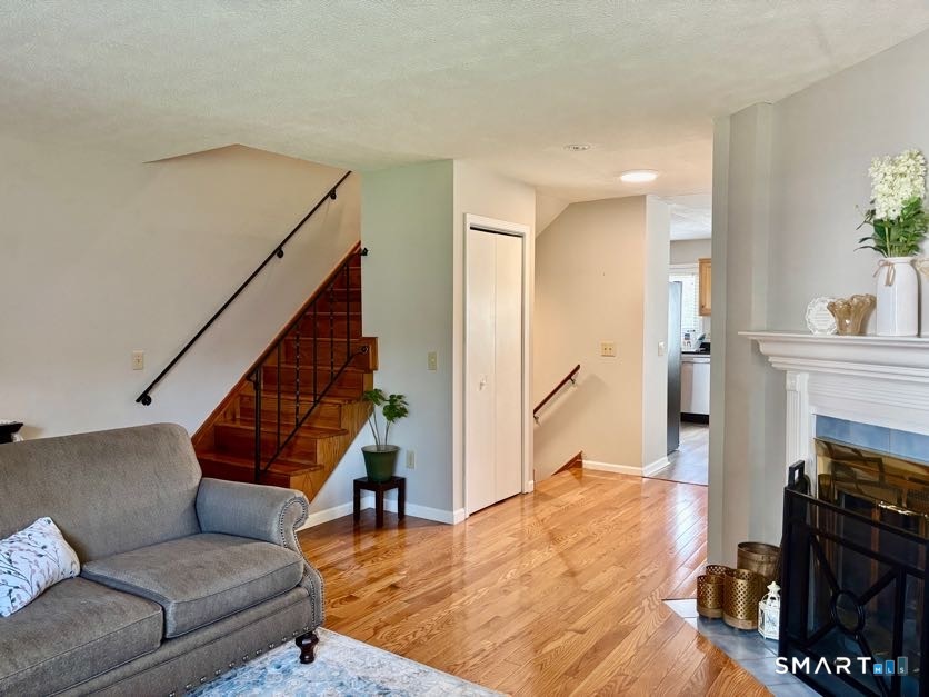 27 Crows Nest Lane Danbury CT 06810