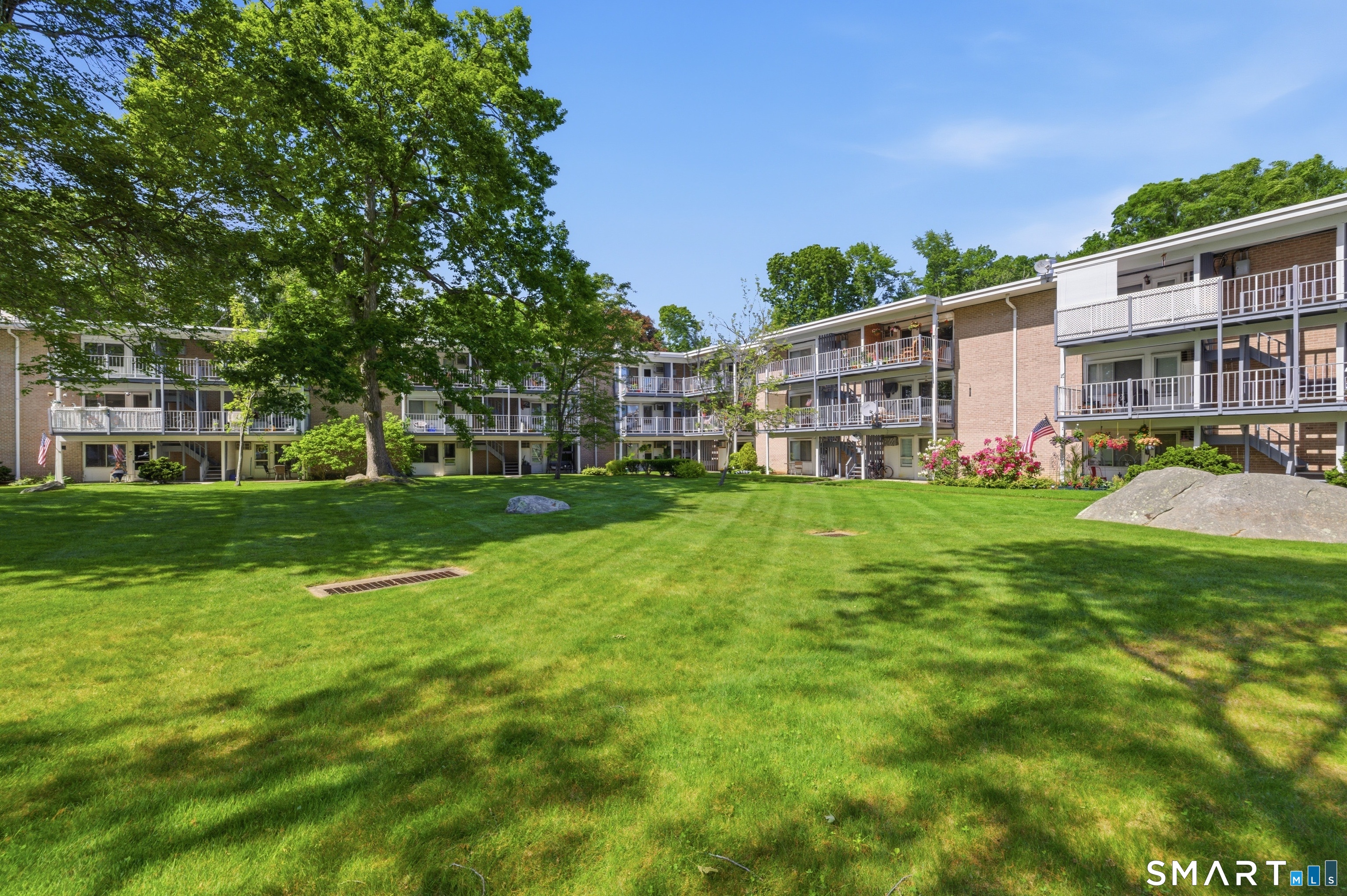 281 Gardner Avenue New London CT 06320