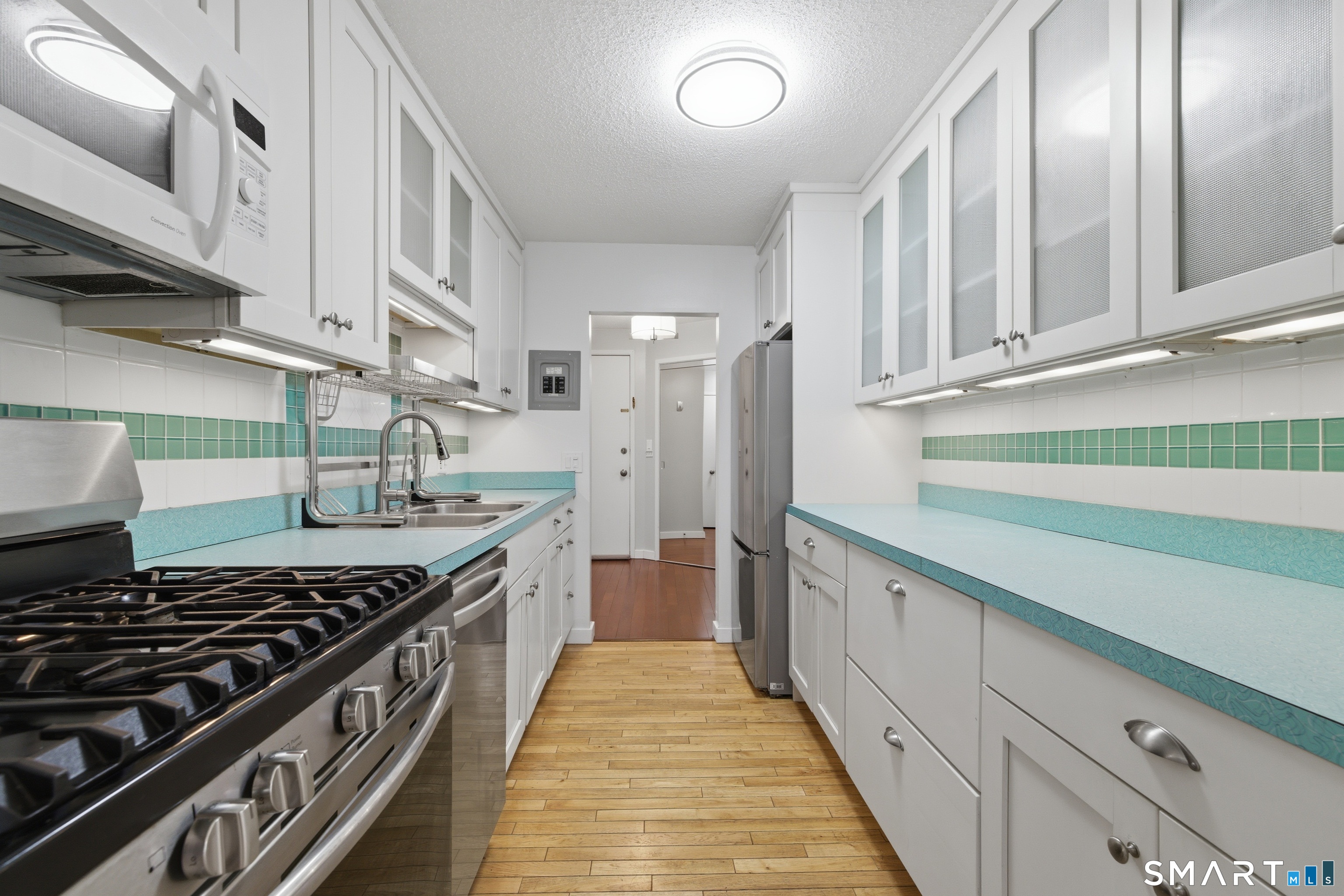 281 Gardner Avenue New London CT 06320