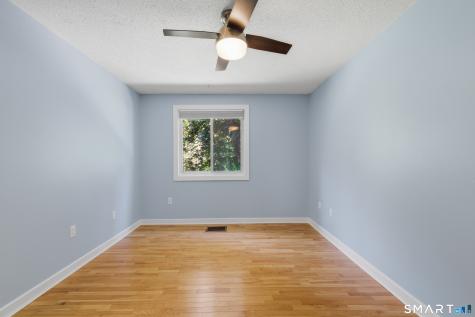 281 Gardner Avenue New London CT 06320