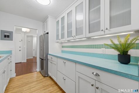 281 Gardner Avenue New London CT 06320