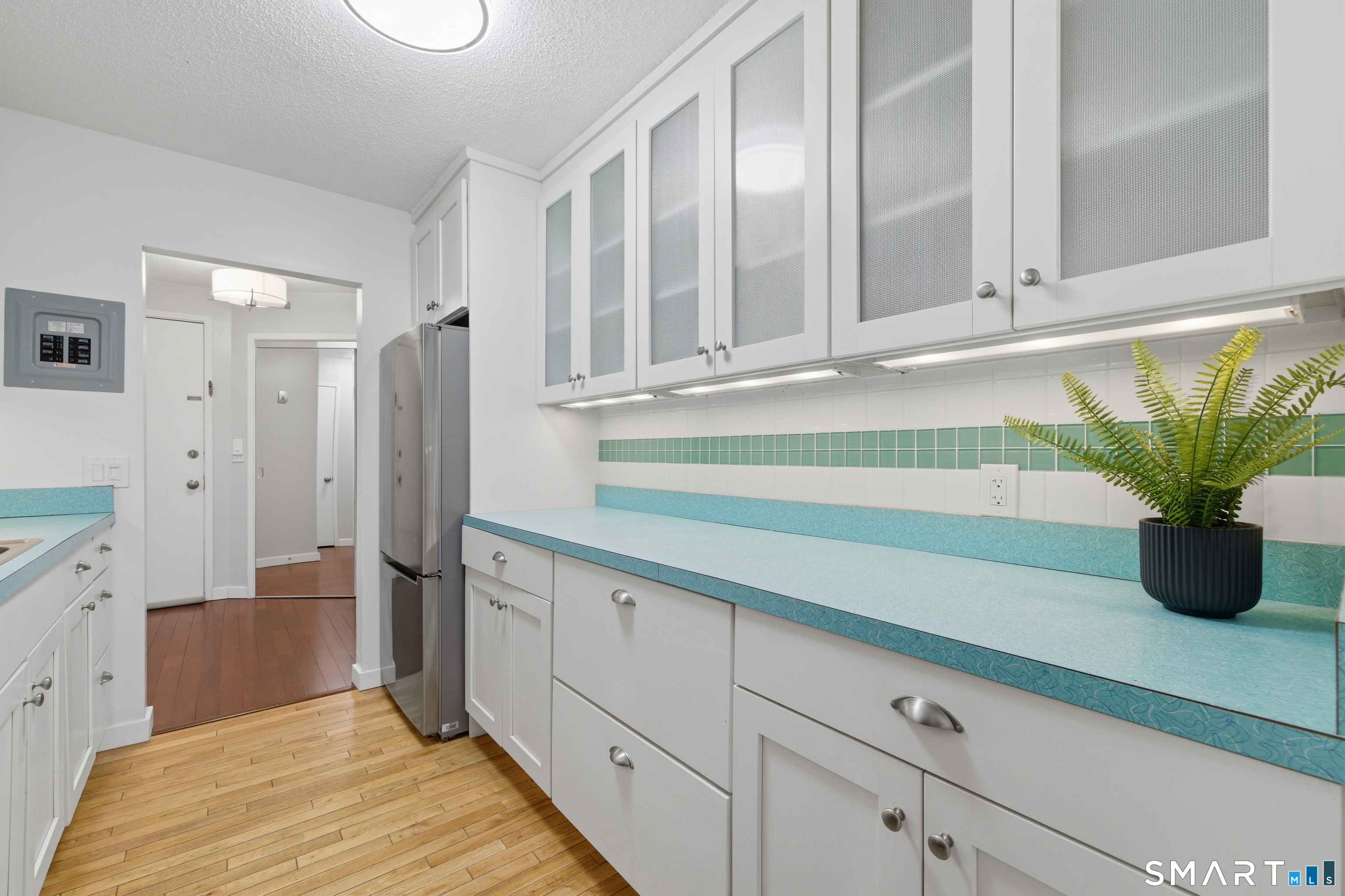 281 Gardner Avenue New London CT 06320
