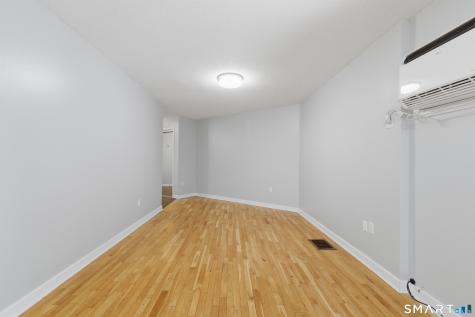 281 Gardner Avenue New London CT 06320