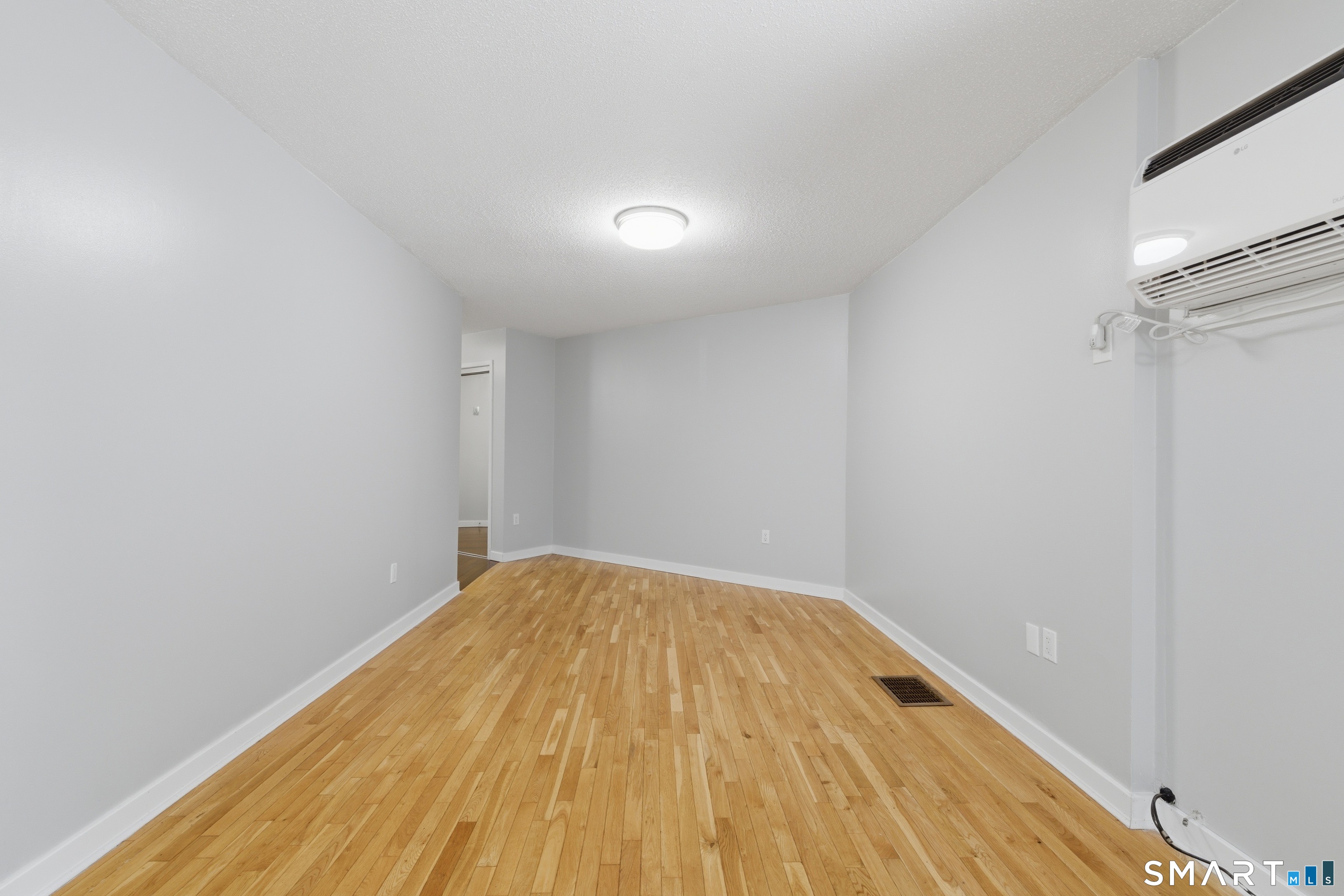 281 Gardner Avenue New London CT 06320