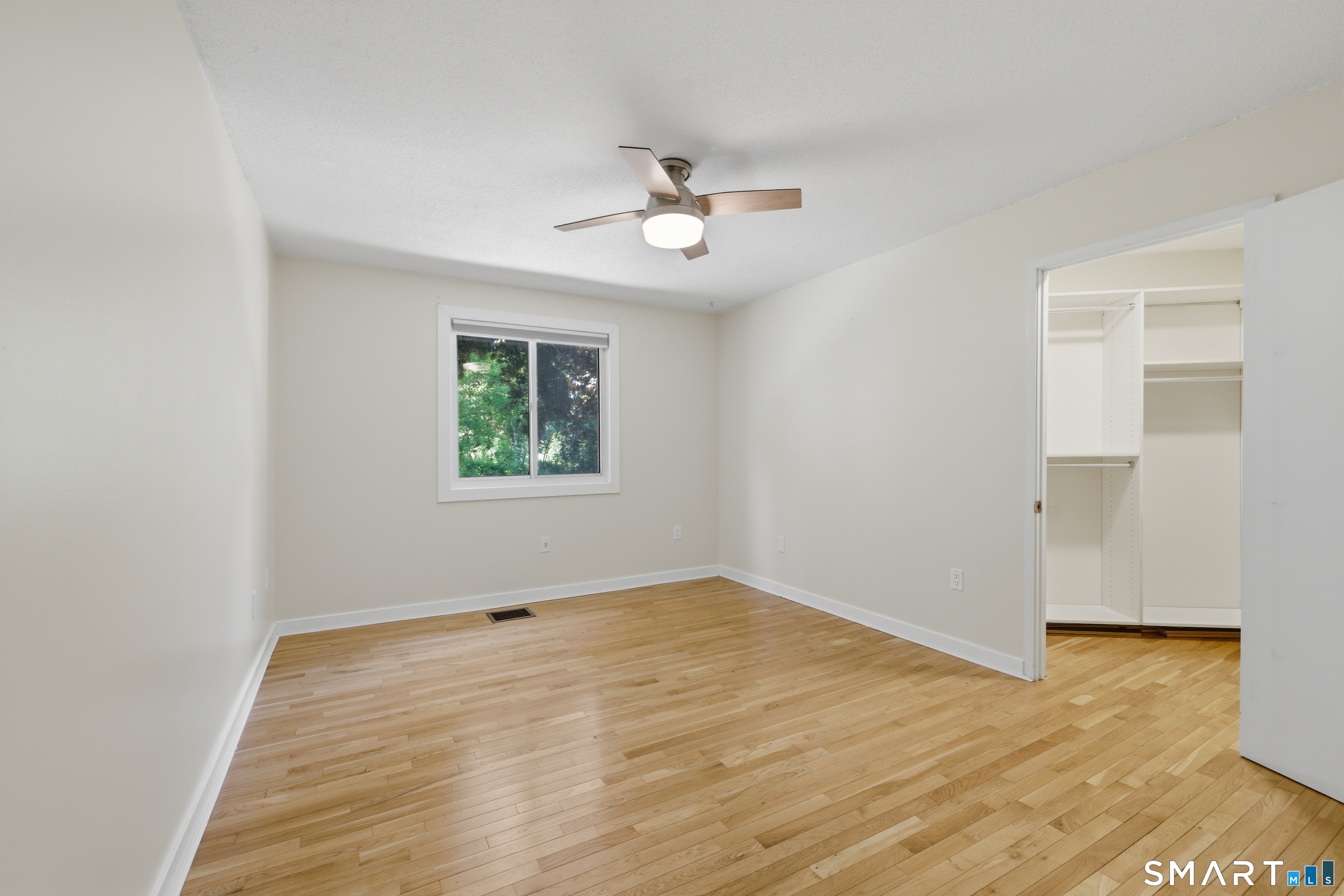 281 Gardner Avenue New London CT 06320