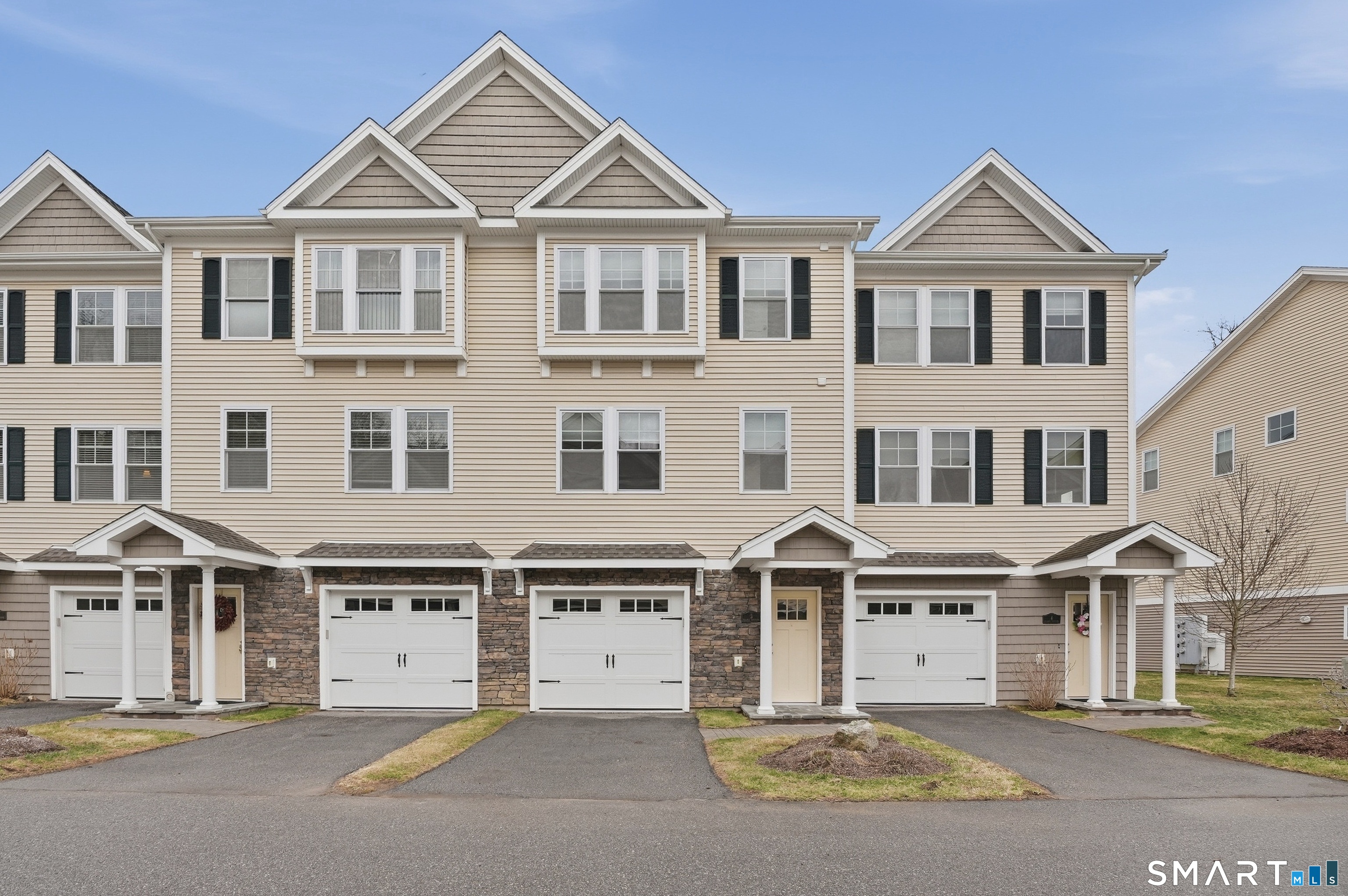 3 Village Crossing East Lyme CT 06357