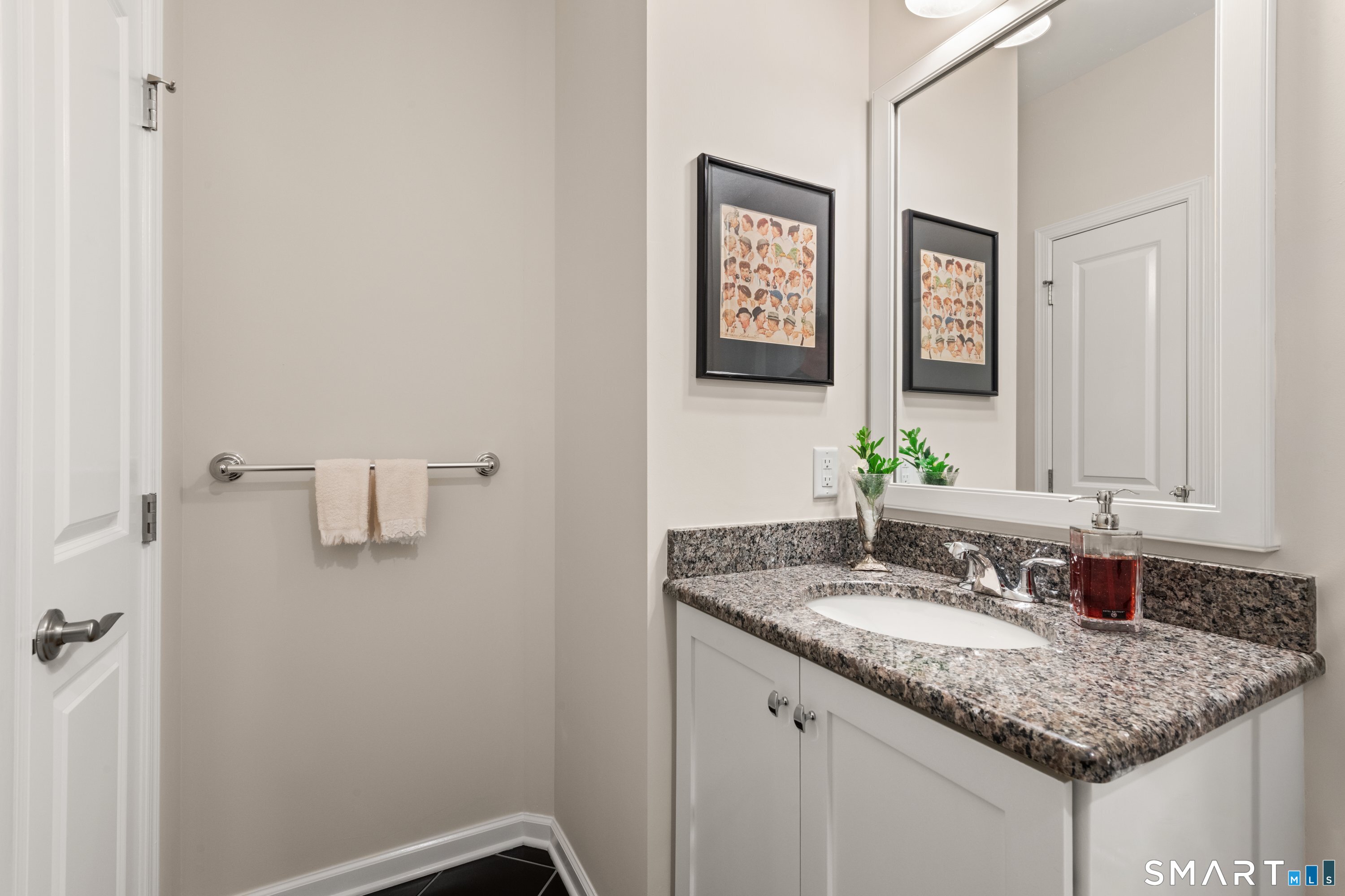 714 Center Meadow Lane Danbury CT 06810